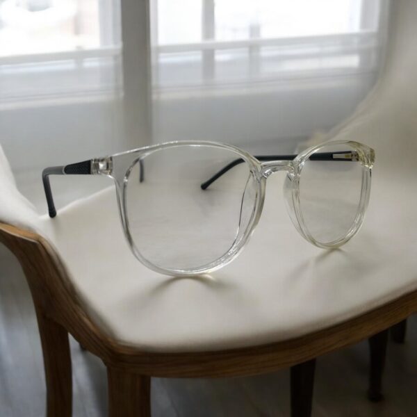 The Tom Ford Round Colourful Eyewear Frame - Image 5